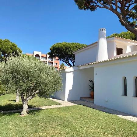 Charming 3-bed With Pool In Olhos De Agua * オーリョス・デ・アーグァ