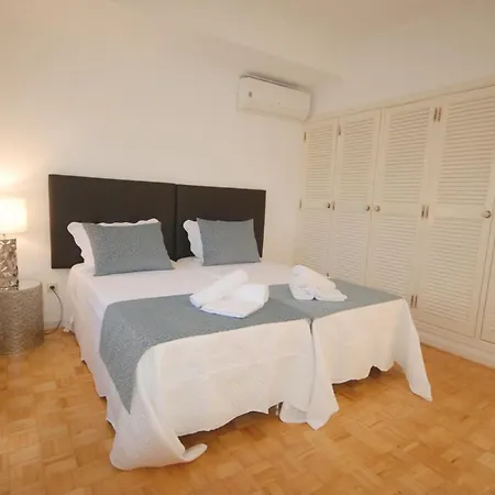 ヴィラ Charming 3-bed With Pool In Olhos De Agua *